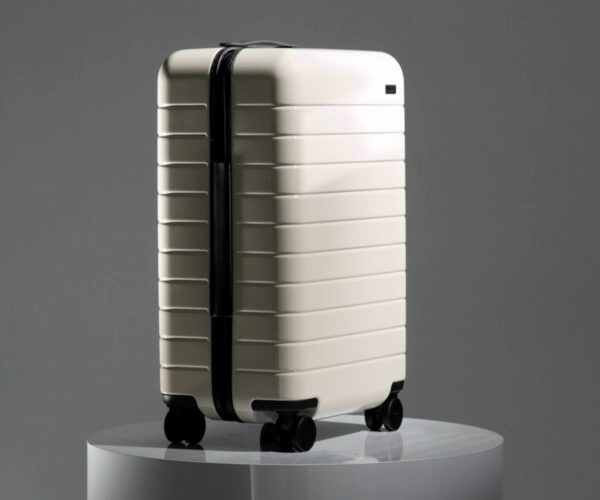 PDP_PC_Gloss_Salt_BCO_360_6x5_fallback_32ede9f1-9ac2-4399-8f1b-b425b8cb57b5.jpg The Carry-On in Salt White (Gloss)