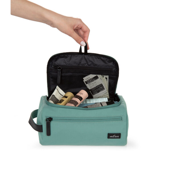 The Dopp Kit